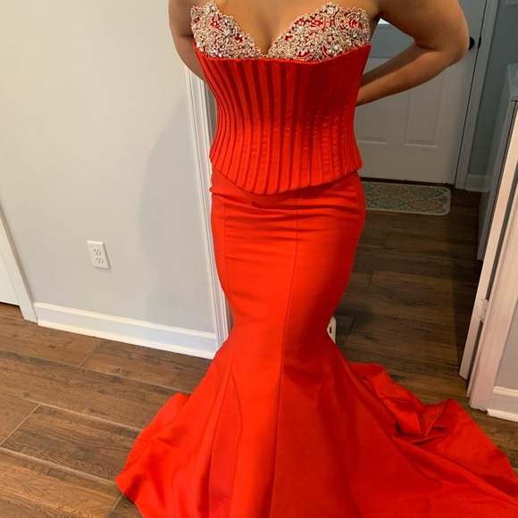 Sherri Hill, No. 50389, Size 6, Red - Picture 2 of 5